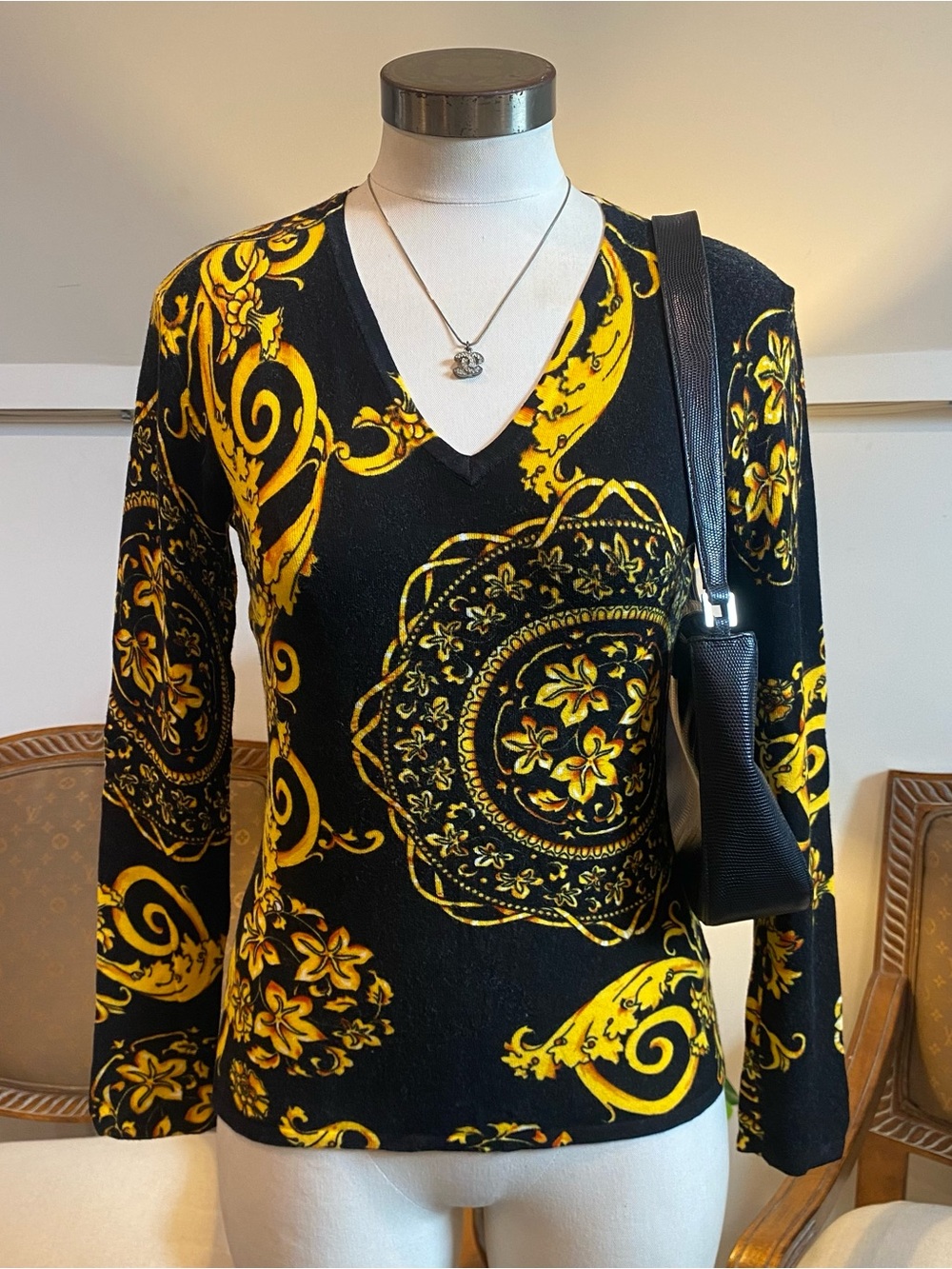 Vintage 90s Black & Gold Baroque Medallion Print V-Neck Top Whimsygoth Grunge M